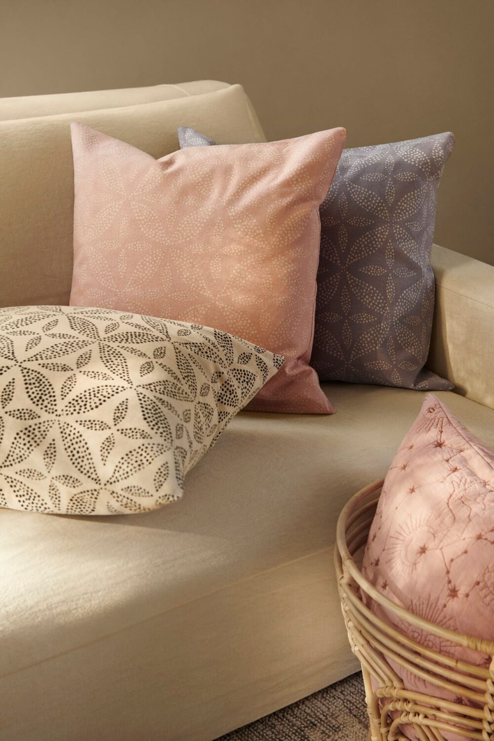 H&M Home Spring Collection: Springtime Zen 8 cushions-hm-home-spring-collection-nordroom