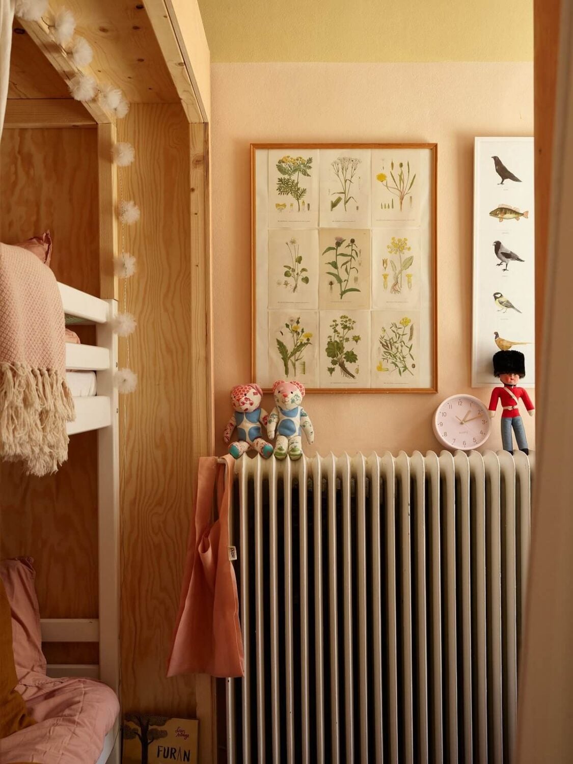 A Small Vintage Apartment with Warm Yellow Walls 14 diy-yellow-kids-bedroom-bunk-beds-vintage-apartment-nordoom
