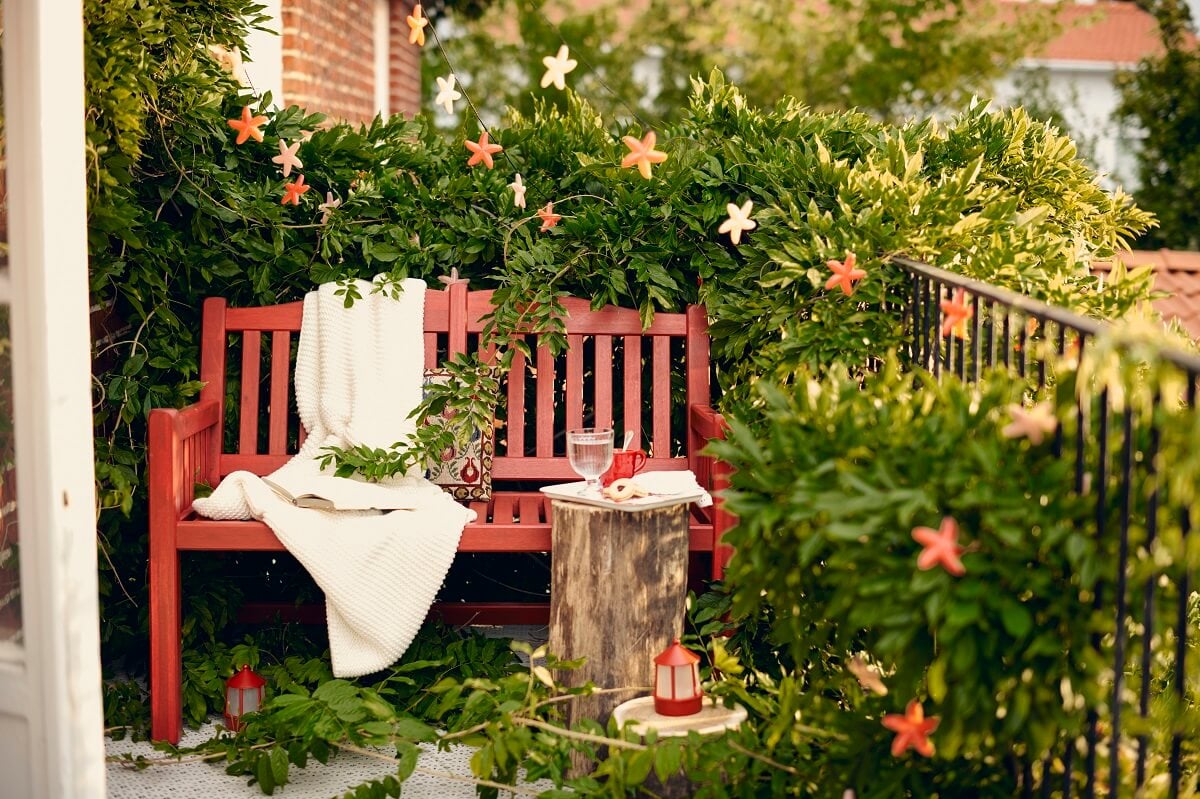 IKEA April News: Outdoor Living & Entertaining 26 green-ikea-roof-terrace-red-bench-nordroom