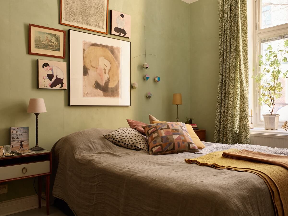 A Small Vintage Apartment with Warm Yellow Walls 18 light-green-bedroom-vintage-home-nordroom