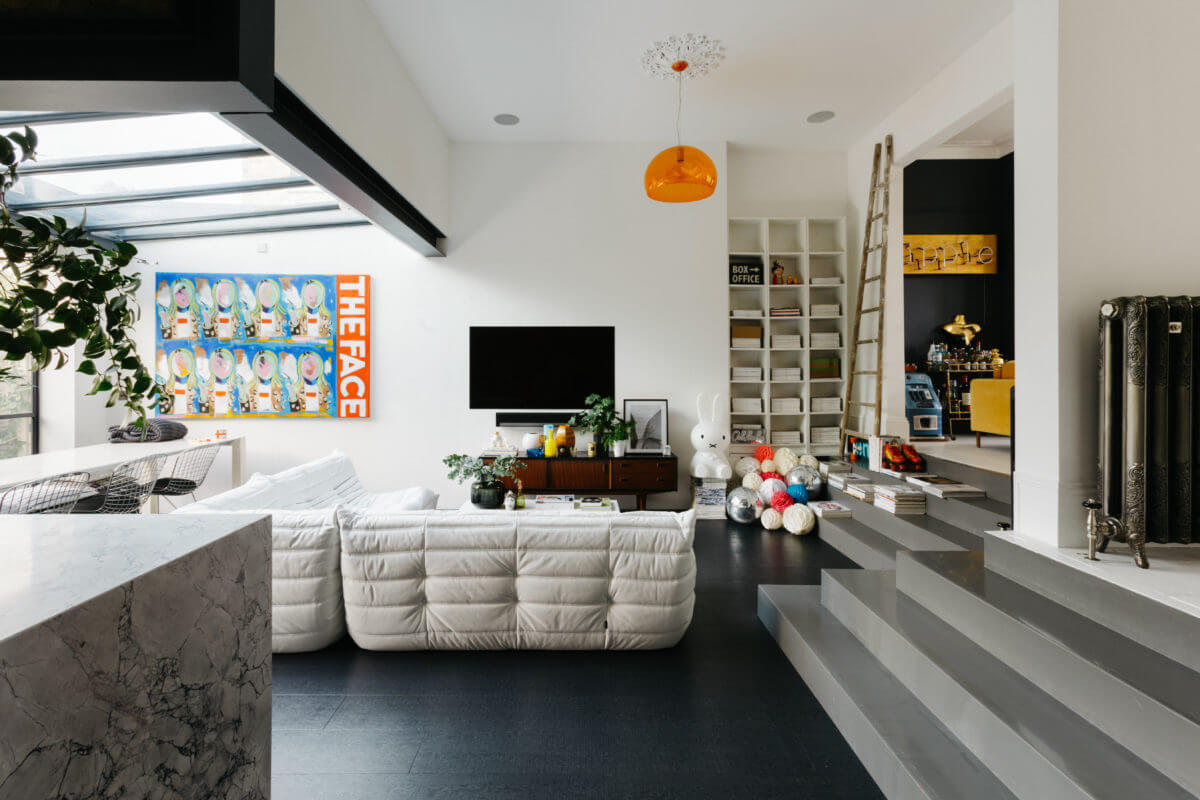 A Black and White Victorian House in London 10 modern-black-white-sitting-room-london-nordroom