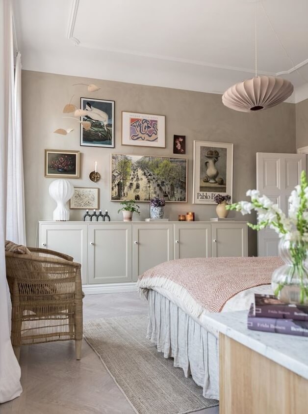 A Lovely Natural Apartment in Sweden 13 serene-bedroom-gallery-wall-nordic-design-nordroom