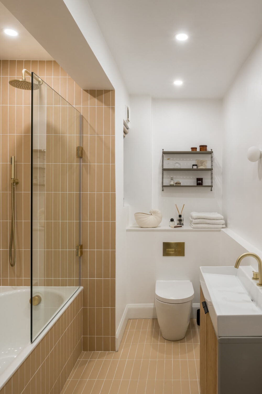 Simple Bathroom Design Ideas That Will Wow You 21 simple-bathroom-design-earthy-tiles-nordroom