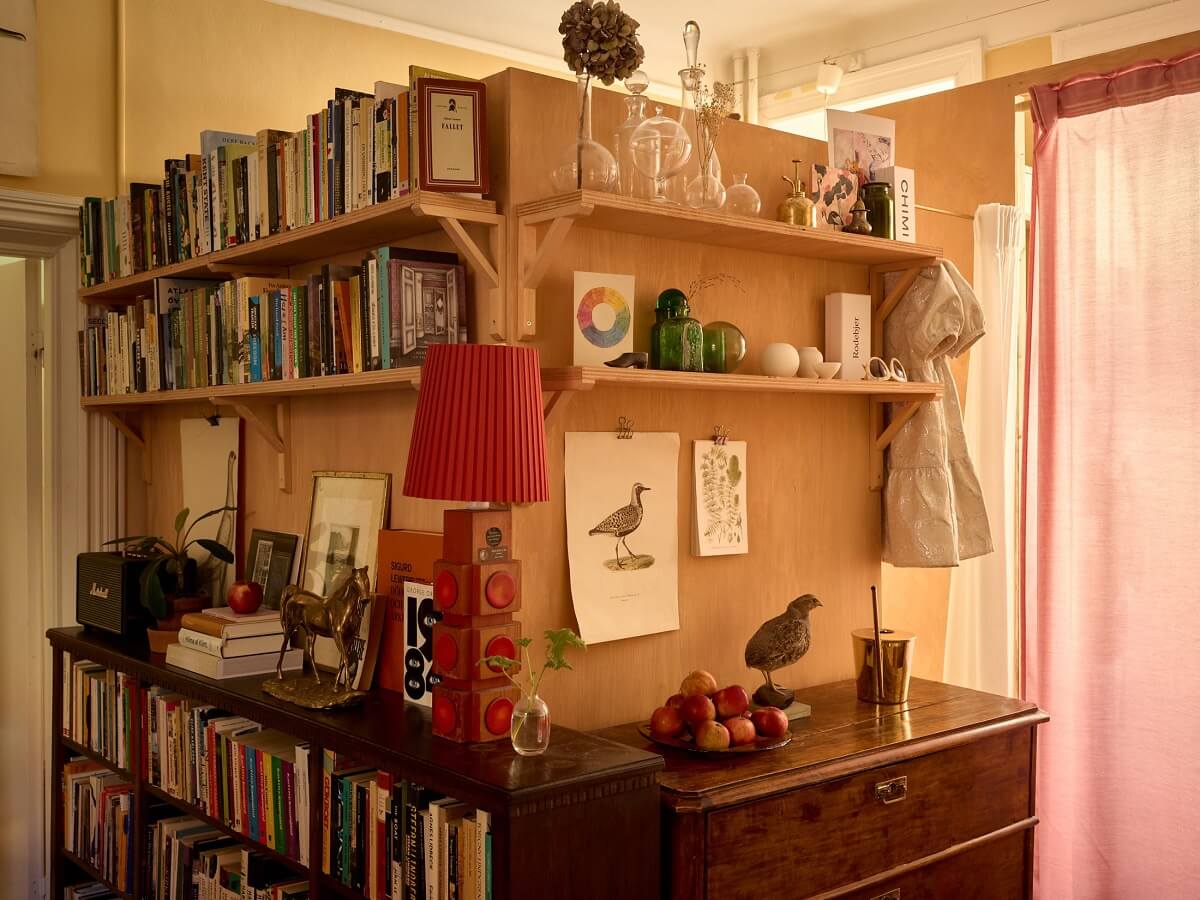 A Small Vintage Apartment with Warm Yellow Walls 12 vintage-apartment-diy-bedroom-bookshelves-nordroom