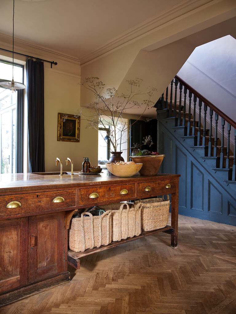 A Mixture of Styles in an English Home 6 vintage-wooden-kitchen-island-nordroom