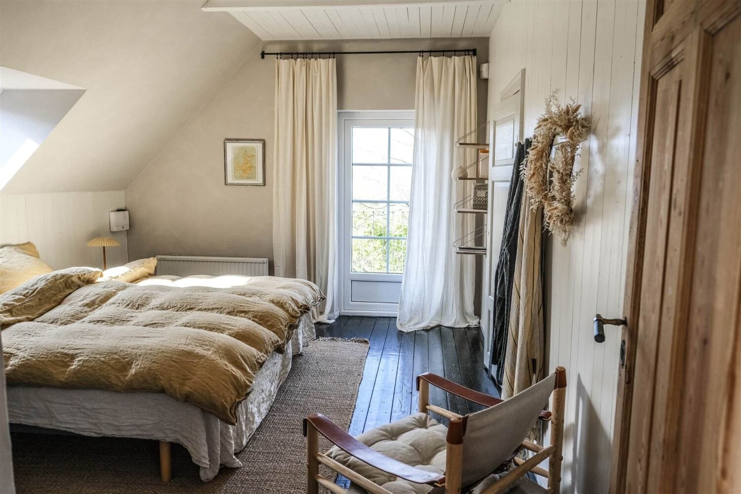 Our Food Stories' Countryside Cottage in Sweden 17 bedroom-wooden-floor-swedish-country-home-nordroom