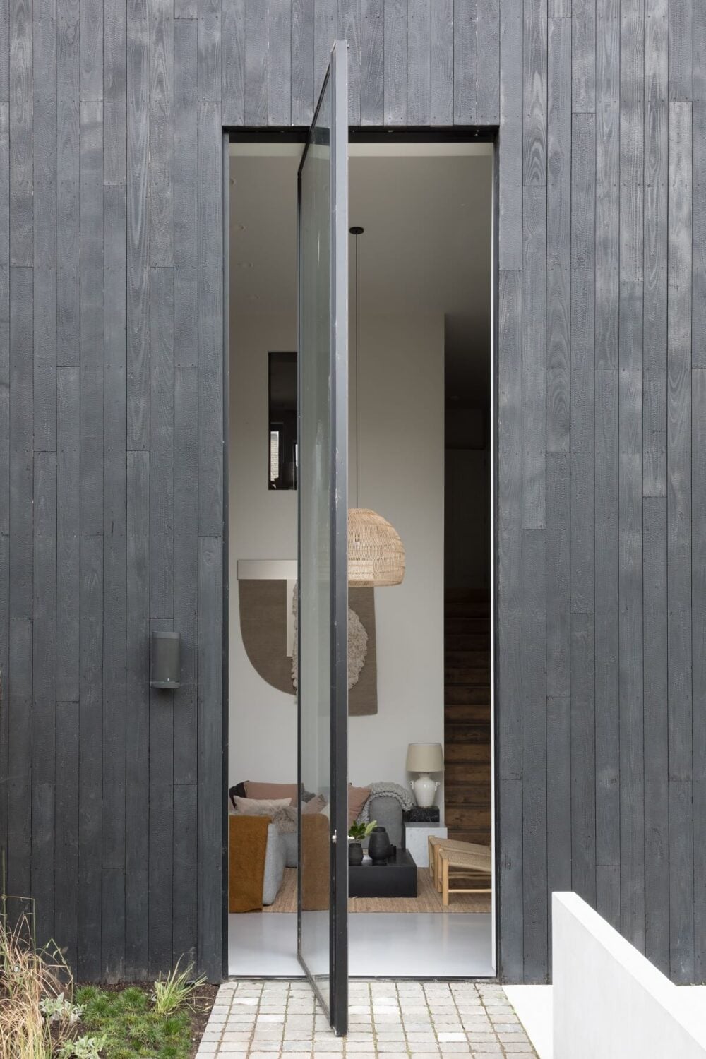 Contrasting Styles in a Victorian Home in London 18 black-wood-cladded-modern-extension-victorian-home-london-nordroom