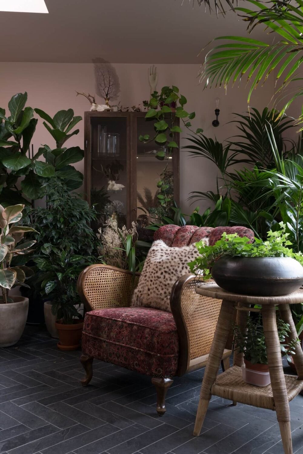 Contrasting Styles in a Victorian Home in London 3 conservatory-plant-victorian-home-london-nordroom