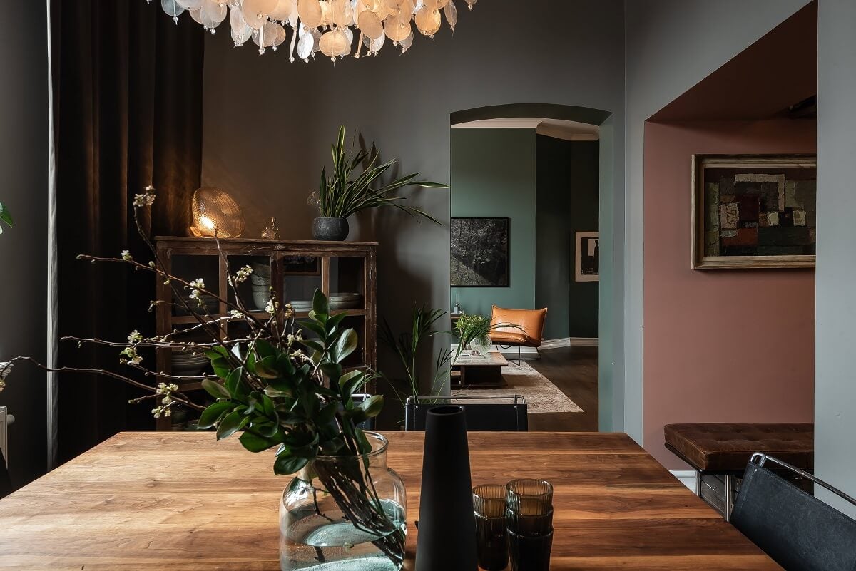 A Moody Family Home in Sweden 14 dining-room-gray-green-pink-walls-nordroom