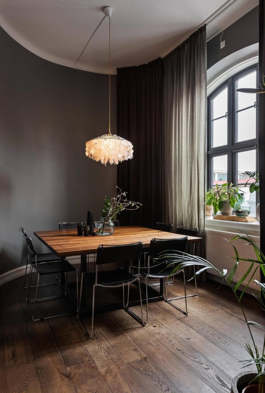 A Moody Family Home in Sweden 12 dining-room-gray-walls-wooden-floor-nordroom