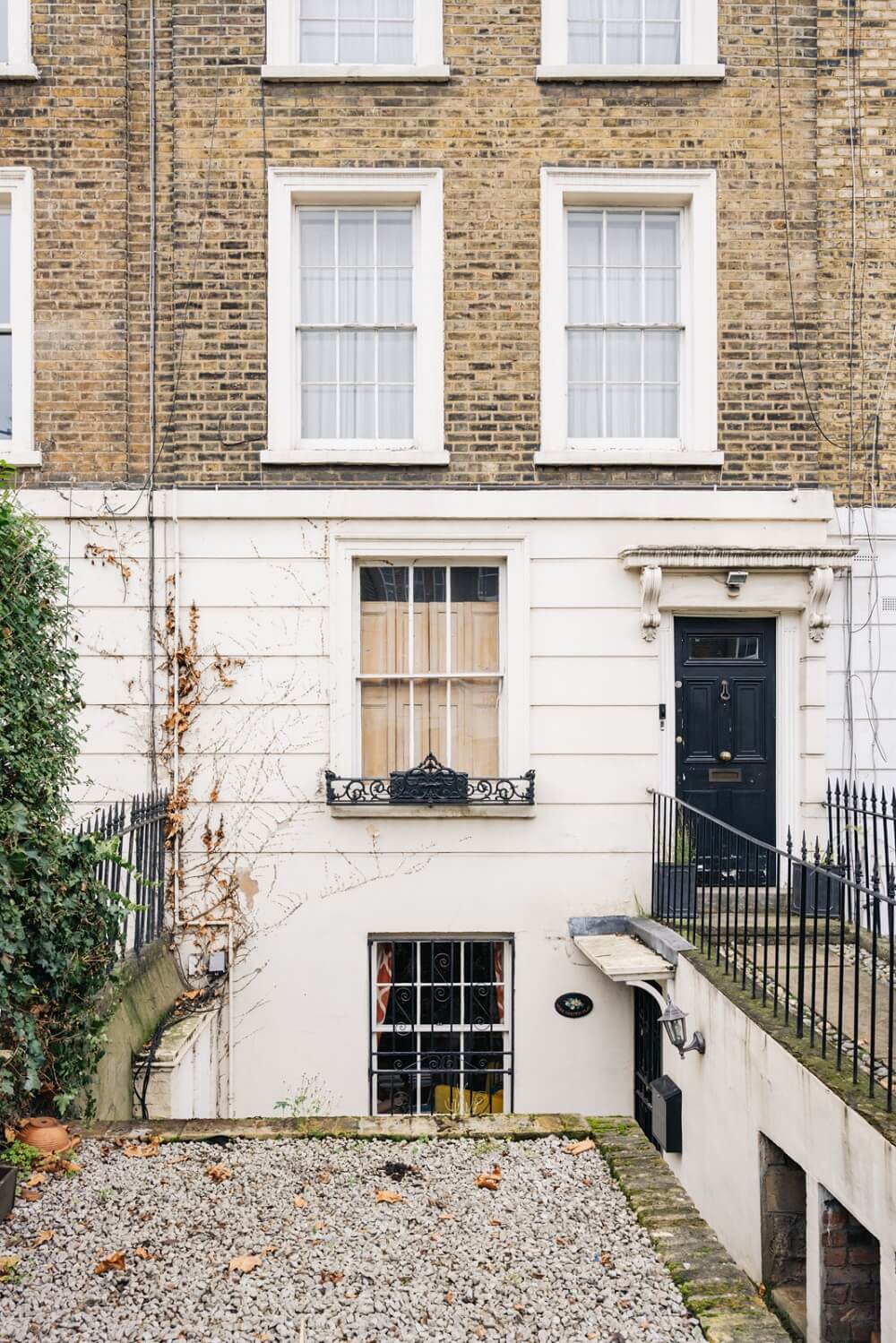 A Playful Maximalist Home in London 21 entrance-victorian-house-london-nordroom