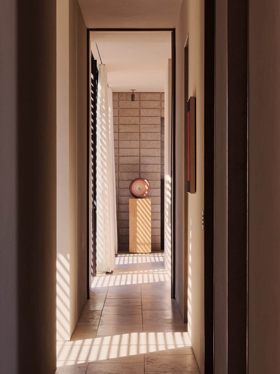 A Modern Architectural Home in Palm Springs 15 hallway-modern-architectural-home-palm-springs-nordroom