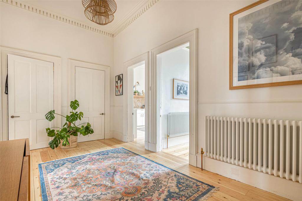 Kate Spiers Sells Her Beautiful Light Flat in Glasgow 25 large-hallway-rug-kate-spiers-glasgow-flat-nordroom