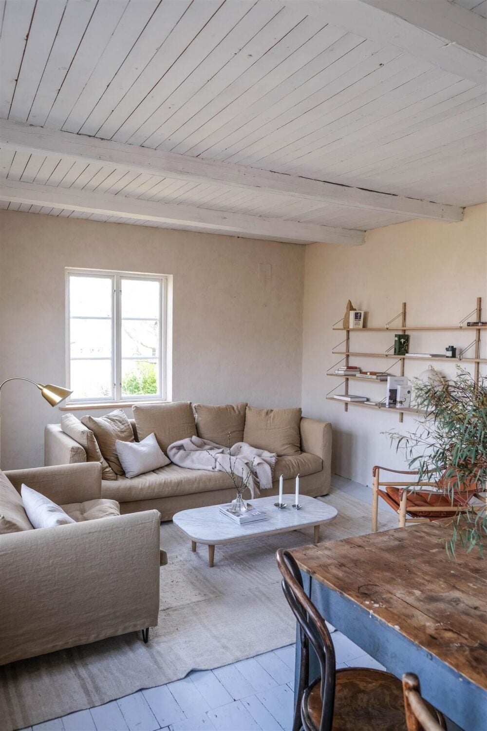 Our Food Stories' Countryside Cottage in Sweden 13 light-natural-living-room-country-home-sweden-nordroom