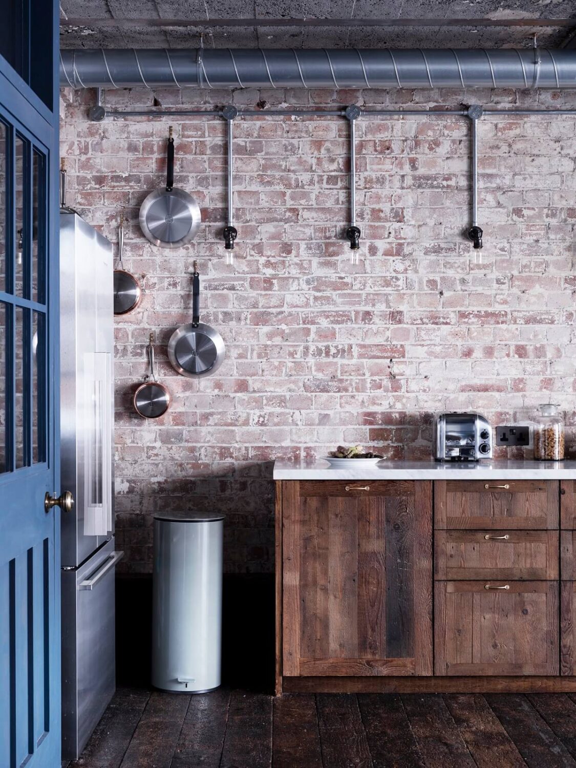 An Industrial Apartment by Mark Lewis Interior Design 6 mark-lewis-interior-design-kitchen-exposed-brick-nordroom