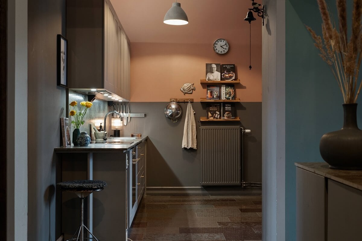A Moody Family Home in Sweden 9 pink-gray-kitchen-historic-apartmen-tnordroom