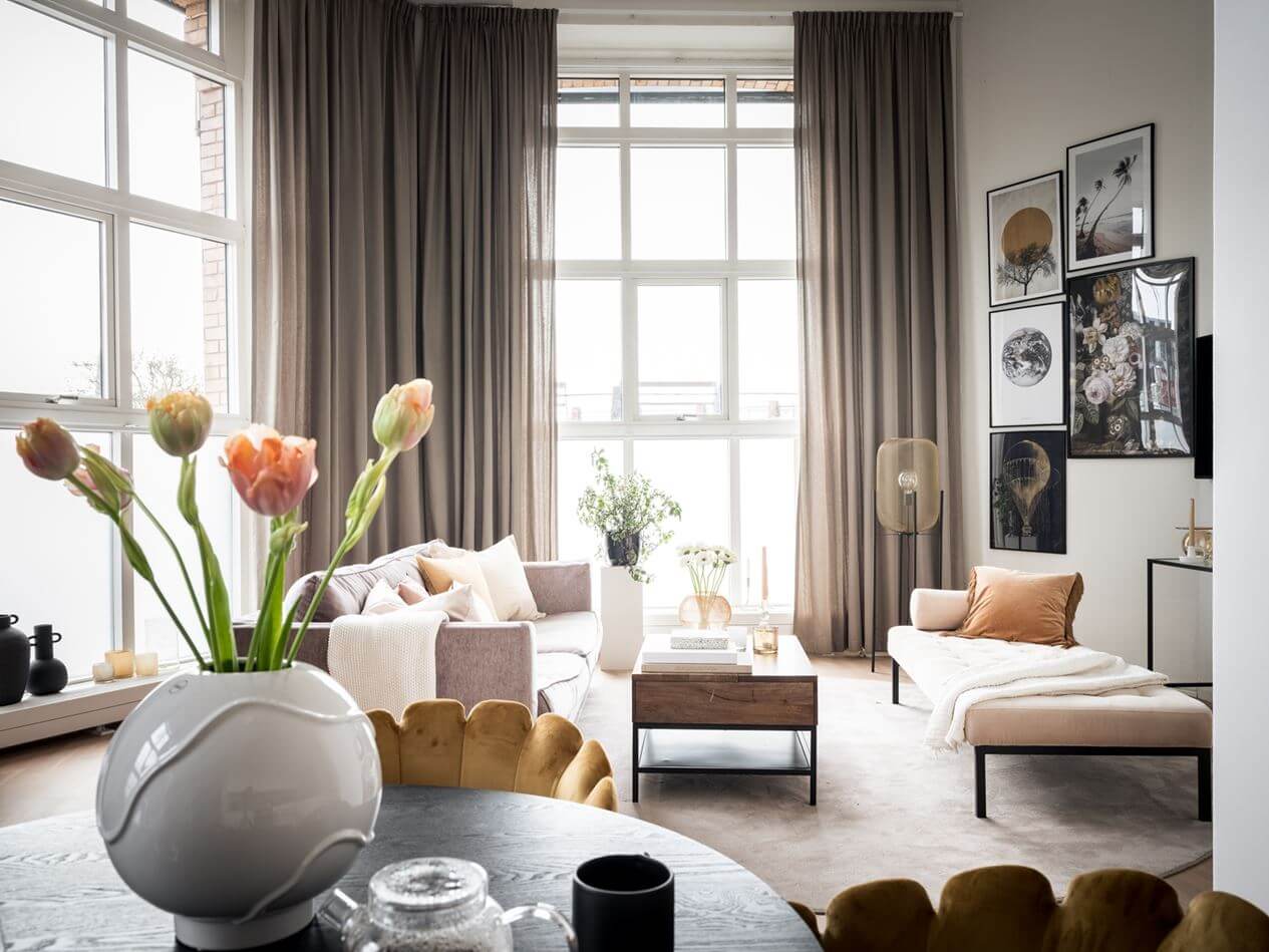 A Light Scandinavian Loft Apartment 7 scandinavian-design-loft-apartment-gallery-wall-high-ceilings-nordroom