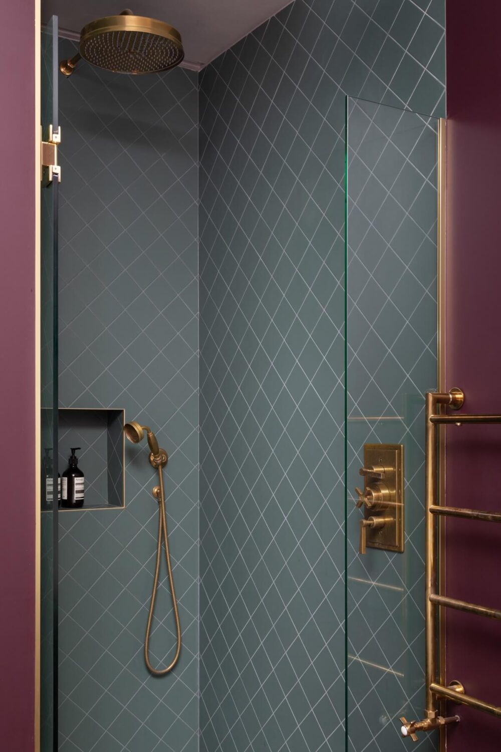 A Victorian Home in London with Bold Color Accents 20 shower-green-tiles-brass-fittings-victorian-home-london-frank-and-faber-nordroom