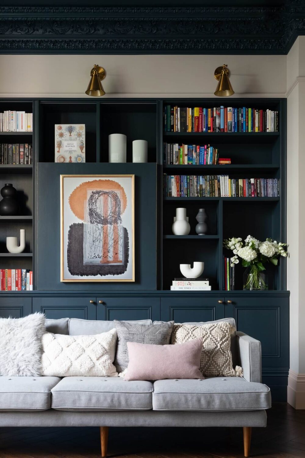 A Victorian Home in London with Bold Color Accents 5 sitting-room-blue-built-in-book-shelves-modern-furnishings-victorian-home-london-nordroom