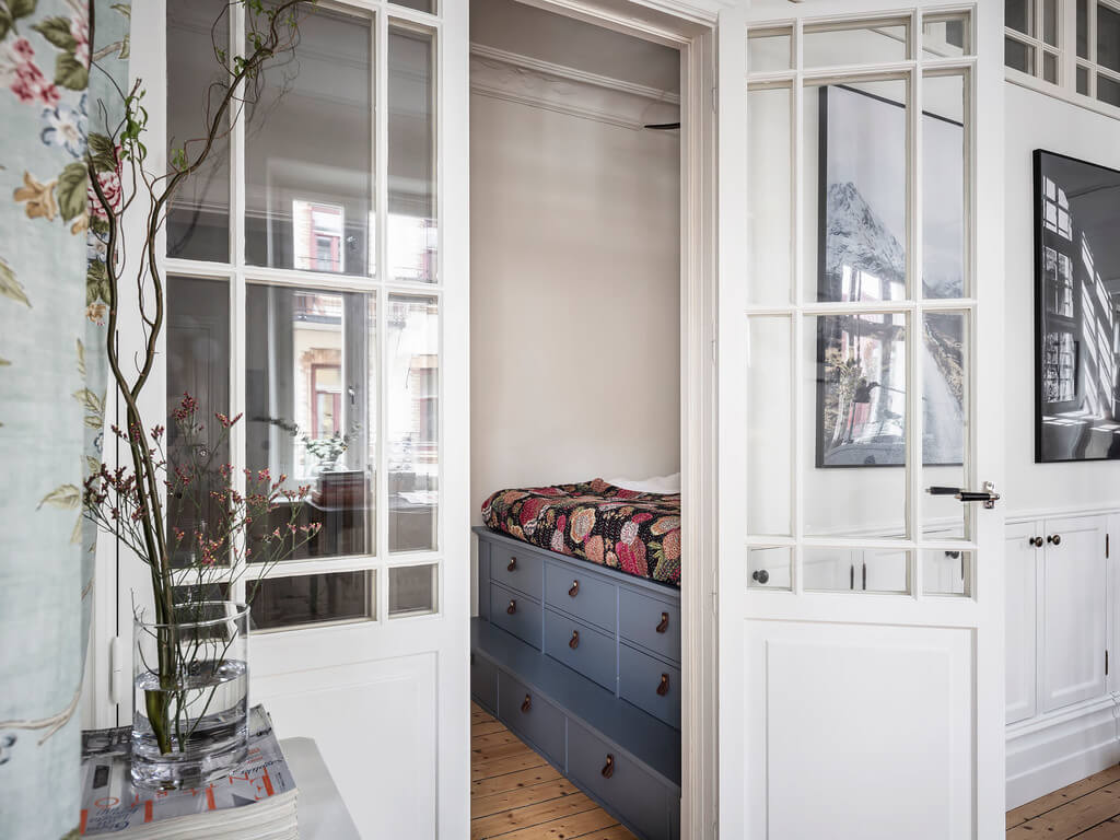 A Bright Nordic Home with Small (but Smartly Designed) Bedrooms 21 small-bedroom-storage-bed-nordroom
