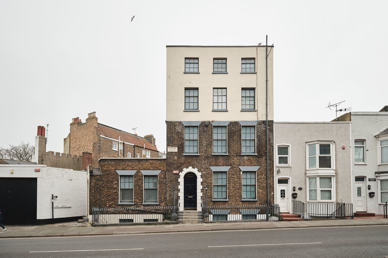 A Colorful Eclectic Home in England 30 Churchfield-Place-Margate-House-Georgian-House-Nordroom