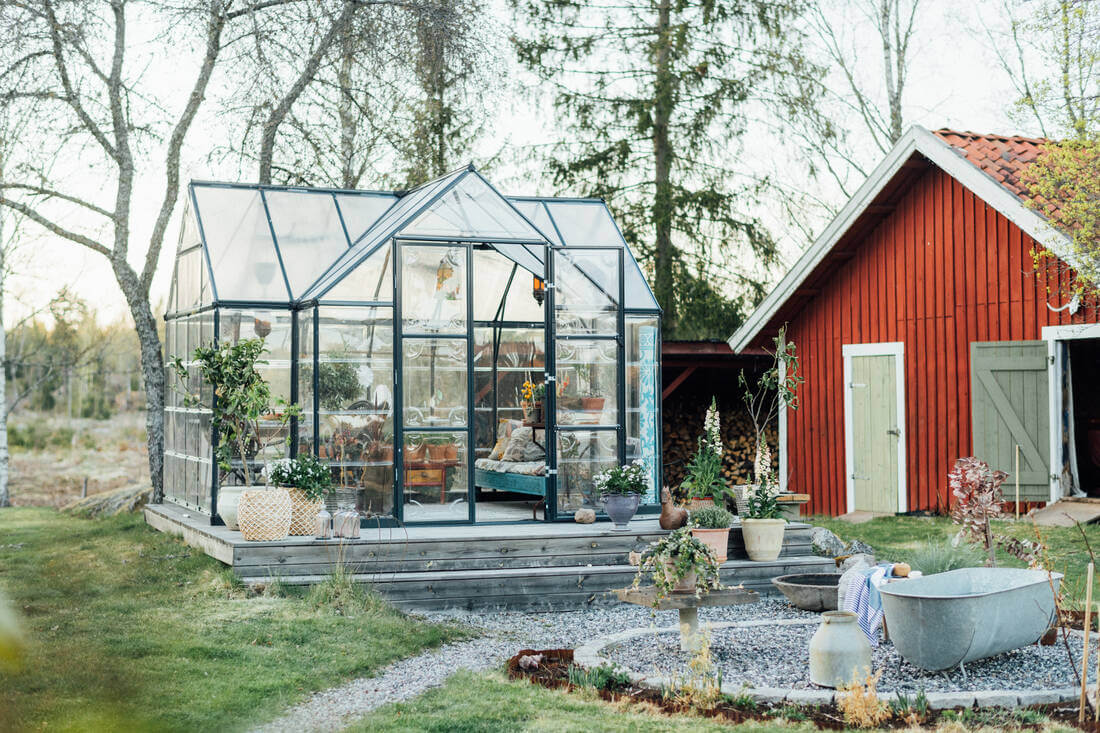 A Vintage Bohemian Country House in Sweden 17 garden-glass-house-swedish-house-nordroom