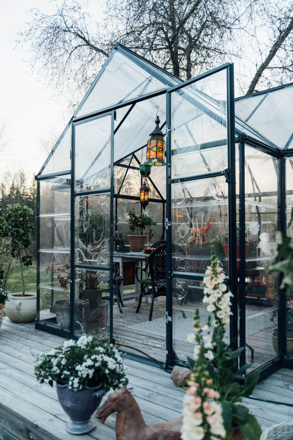 A Vintage Bohemian Country House in Sweden 18 glass-house-garden-sweden-nordroom