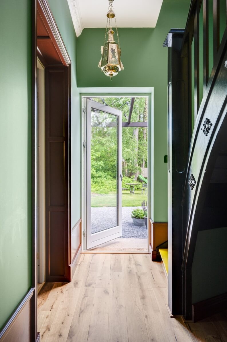 A Colorful Family Home in a Former School Building 19 green-hallway-country-house-sweden-nordroom