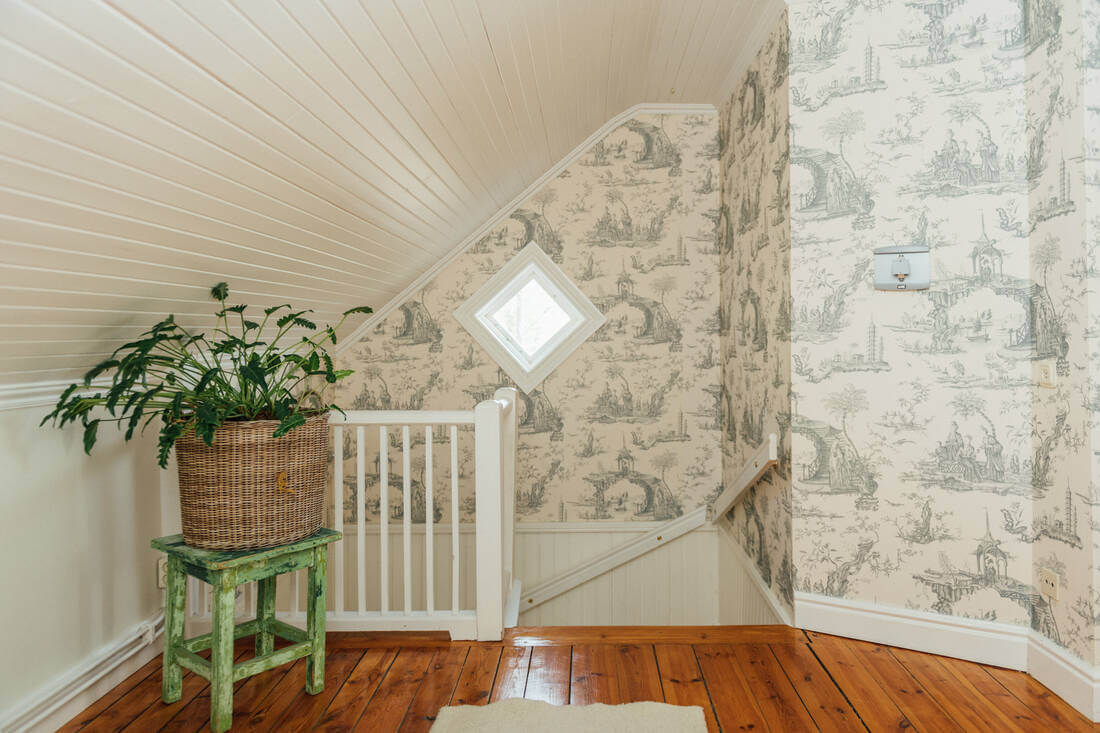 A Vintage Bohemian Country House in Sweden 13 landing-wallpaper-wooden-floor-swedish-country-house-nordroom