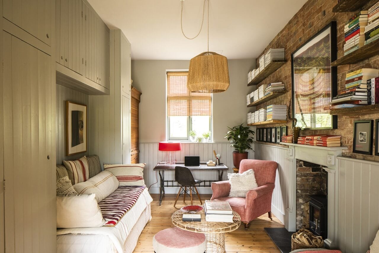 A Cozy Victorian Country House in England 10 library-home-office-guest-bedroom-brick-wall-nordroom
