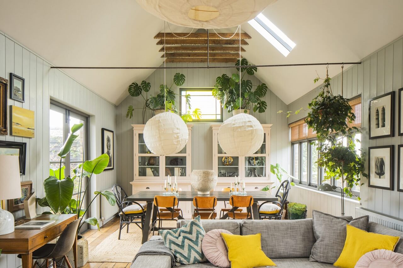 A Cozy Victorian Country House in England 2 living-room-plants-exposed-beams-yellow-decor-nordroom
