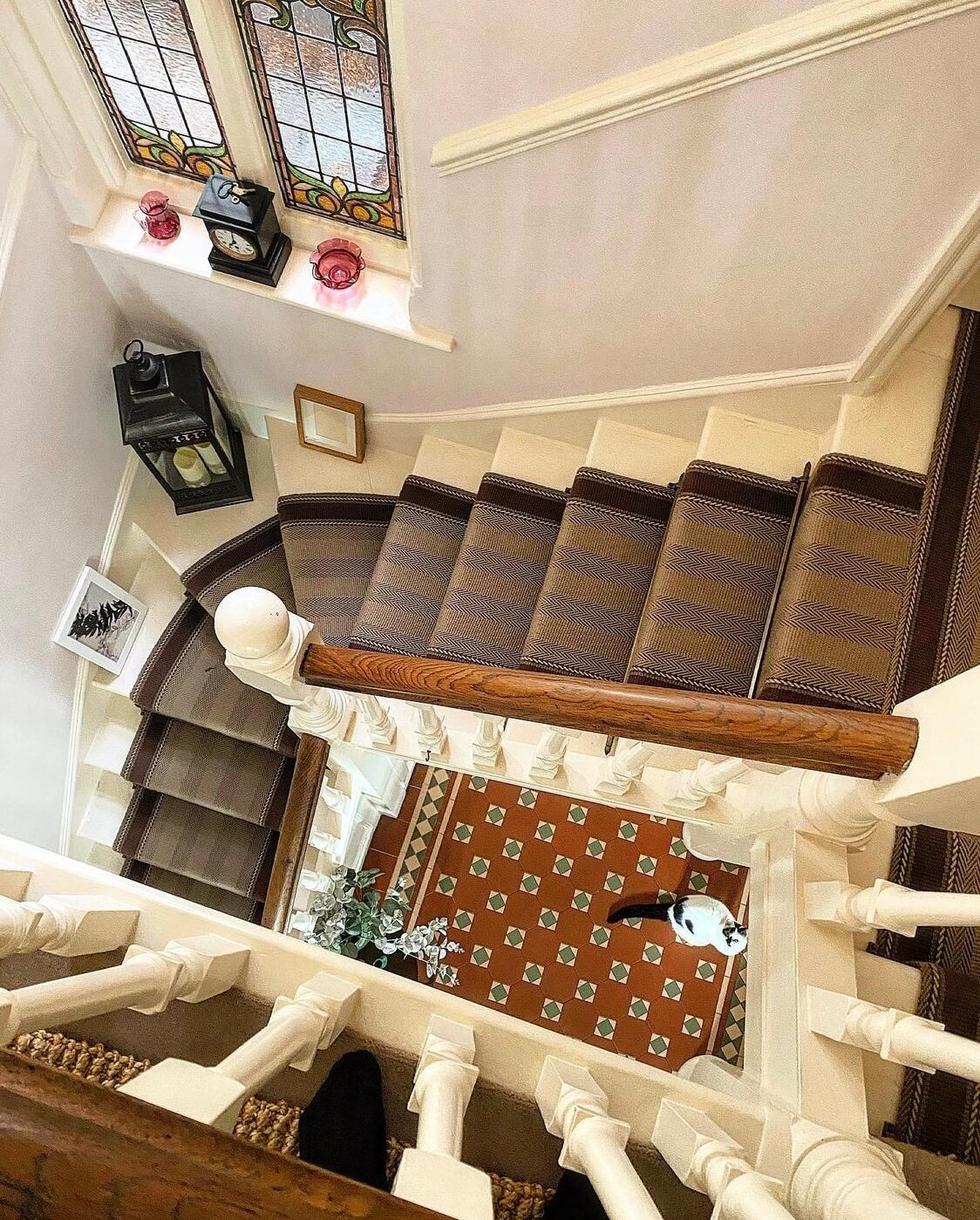 A Wonderful Eclectic Maximalist Home in England 15 staircase-eclectic-maximalist-edwardian-home-england-nordroom