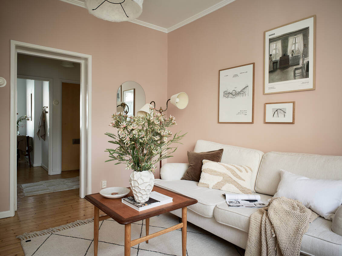 A Pink Studio Apartment with Green Bathroom 8 studio-apartment-seating-nordic-design-pink-walls-nordroom