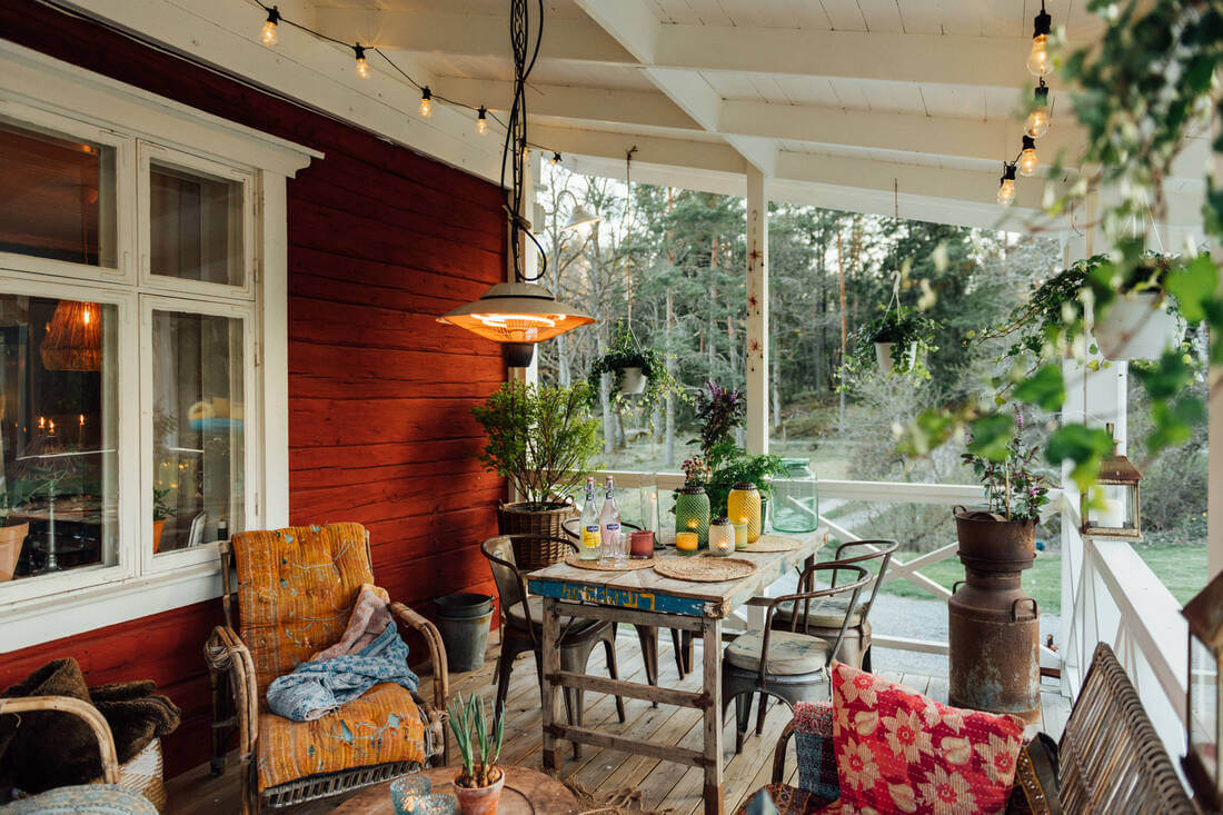 A Vintage Bohemian Country House in Sweden 14 vintage-bohemian-veranda-nordroom