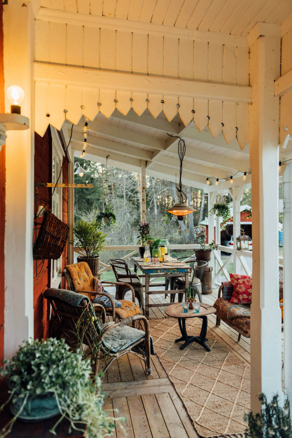 A Vintage Bohemian Country House in Sweden 15 vintage-bohemian-veranda-swedish-country-house-nordroom