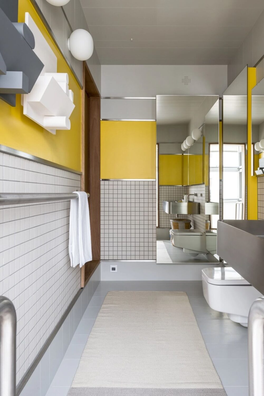 A Spectacular Modern Black Loft in London 20 yellow-tiled-bathroom-modern-london-loft-nordroom