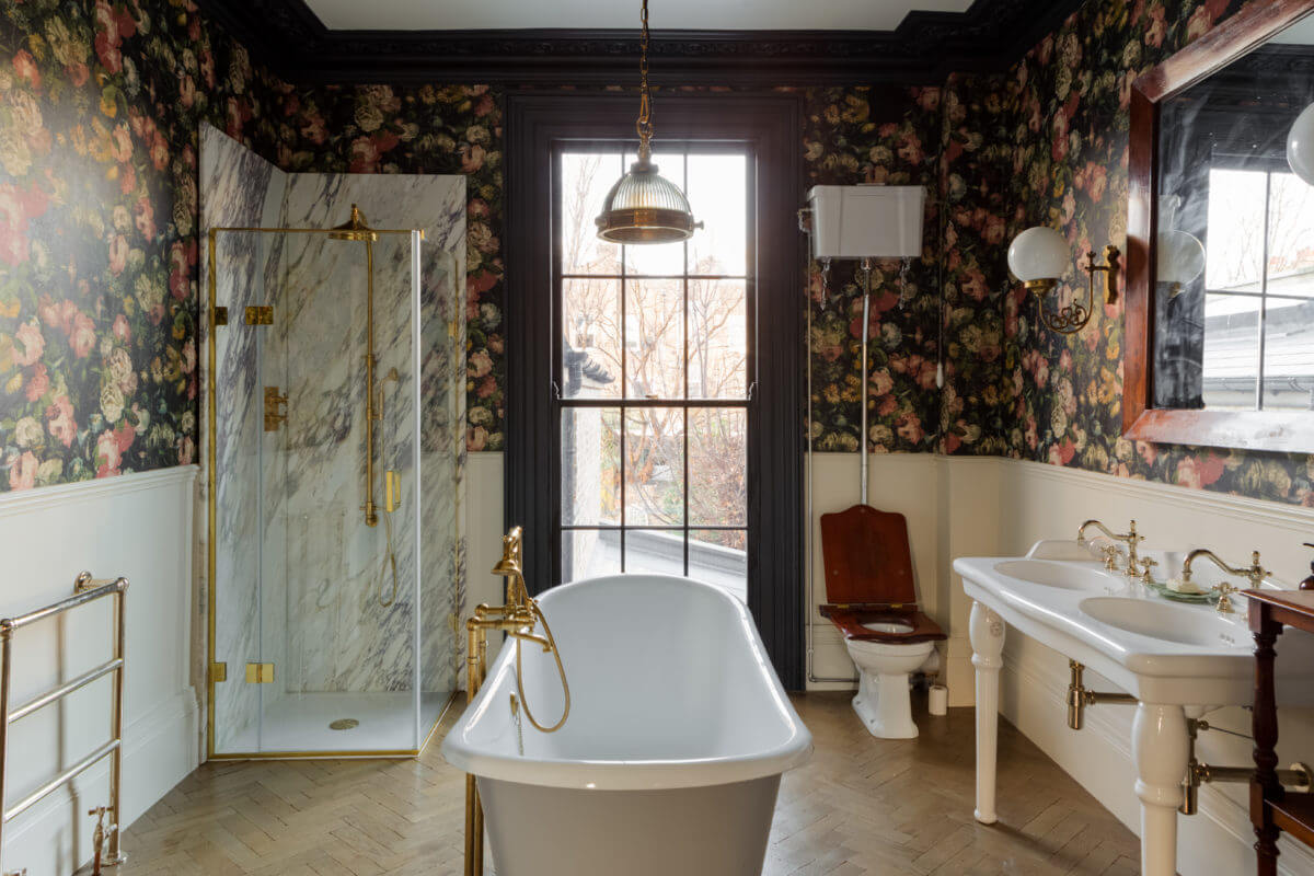 50 Bathroom Wallpaper Ideas Adding Color, Style, and Expression 48 bathroom-floral-wallpaper-freestanding-bath-nordroom
