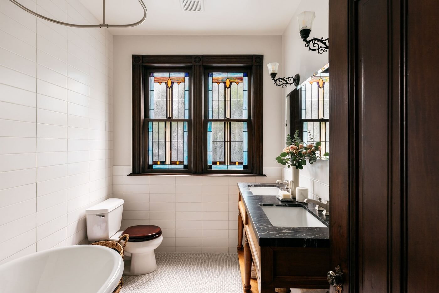 A Carefully Restored Victorian House in Los Angeles 16 bathroom-stained-glass-victorian-home-los-angeles-nordroom