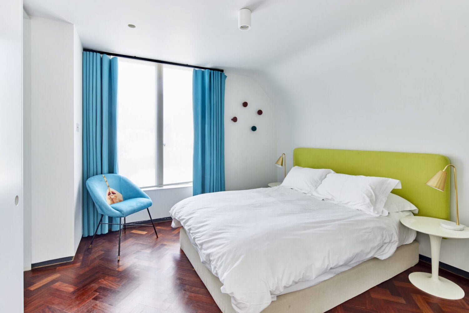 The Makers House: A Modern Achitectural Home in London 20 bedroom-parquet-floor-blue-curtains-nordroom