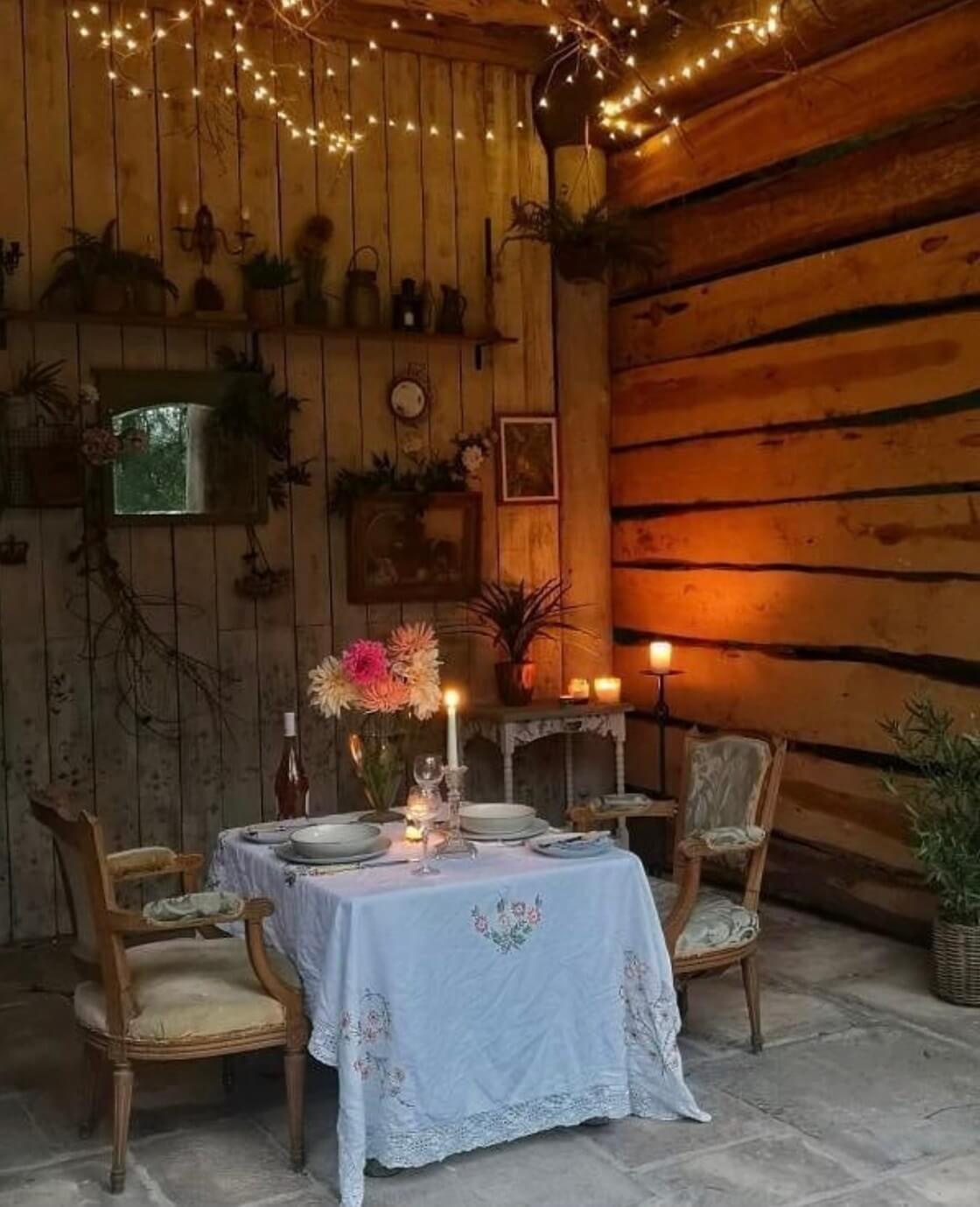 Imrich Lodge: A Cozy Self-Built Log House in the Scottish Highlands 16 cozy-outdoor-dining-space-log-house-nordroom