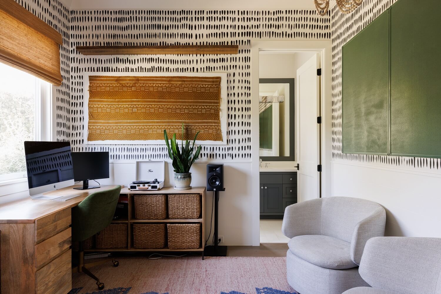 The Los Angeles Home of Emmy Raver-Lampman and Daveed Diggs 17 home-office-wallpaper-daveed-diggs-emmy-raver-lampman-nordroom