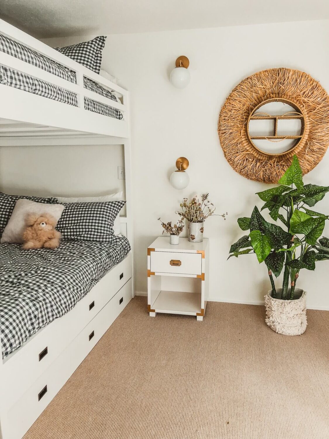 The Kitchy Cabin: A Lovely Airbnb Home in California 17 kids-room-bunk-beds-beige-carpet-nordroom