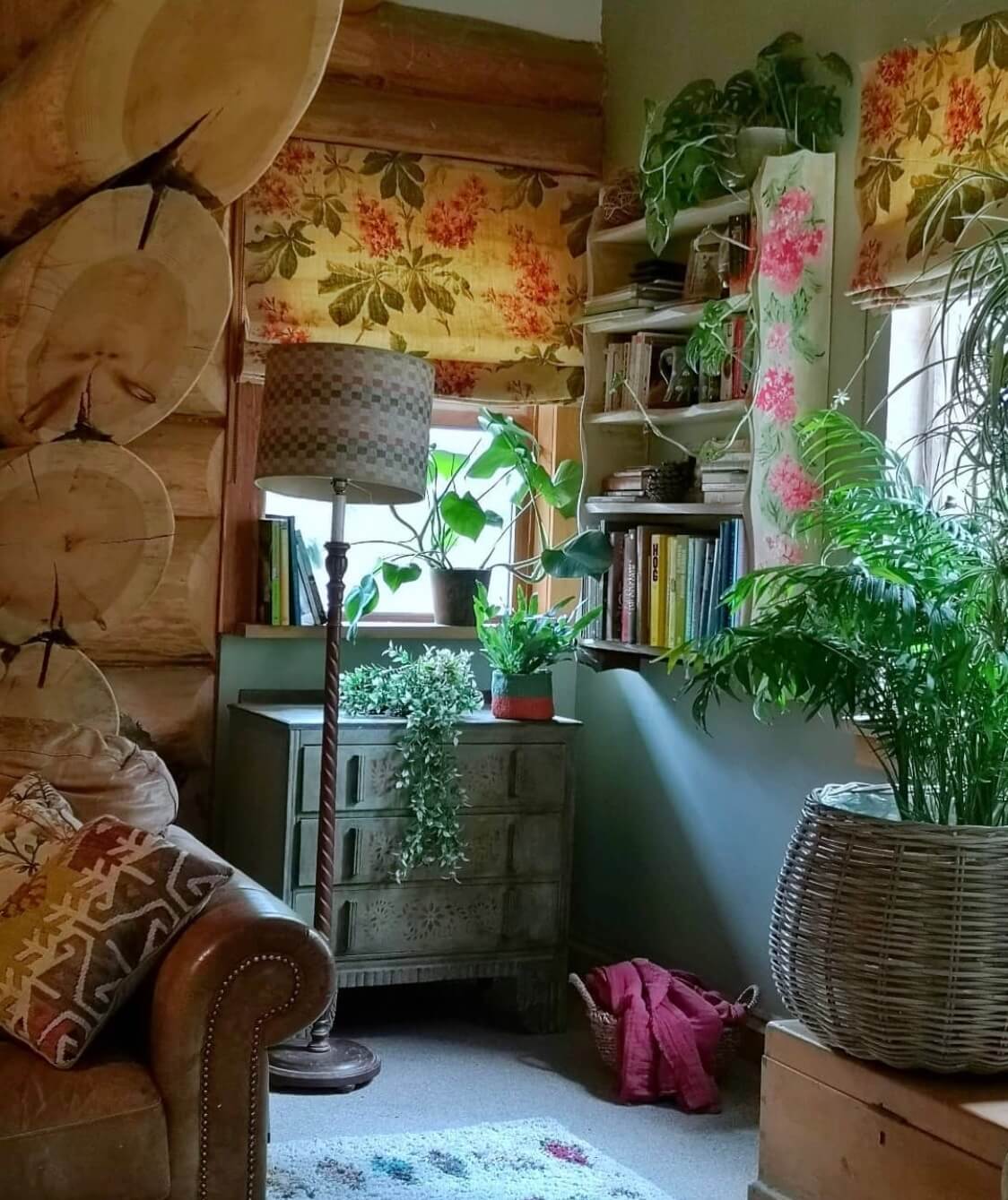 Imrich Lodge: A Cozy Self-Built Log House in the Scottish Highlands 5 living-room-floral-curtains-log-house-scottish-highlands-nordroom