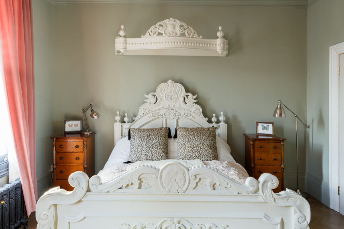 A Georgian Home with Floral Vintage-Style Bathroom 11 master-bedroom-pink-curtains-nordroom
