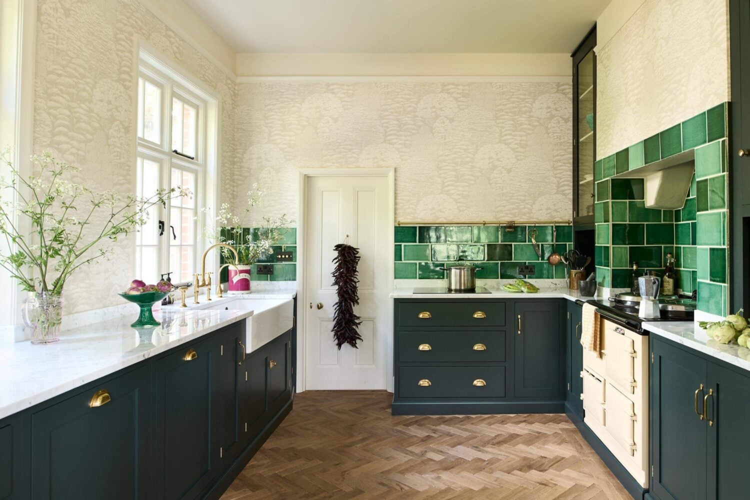 Zoe Ball's Dark Green deVOL Shaker Kitchen 4 shaker-kitchen-dark-green-cabinets-wooden-floor-cloud-wallpaper-nordroom