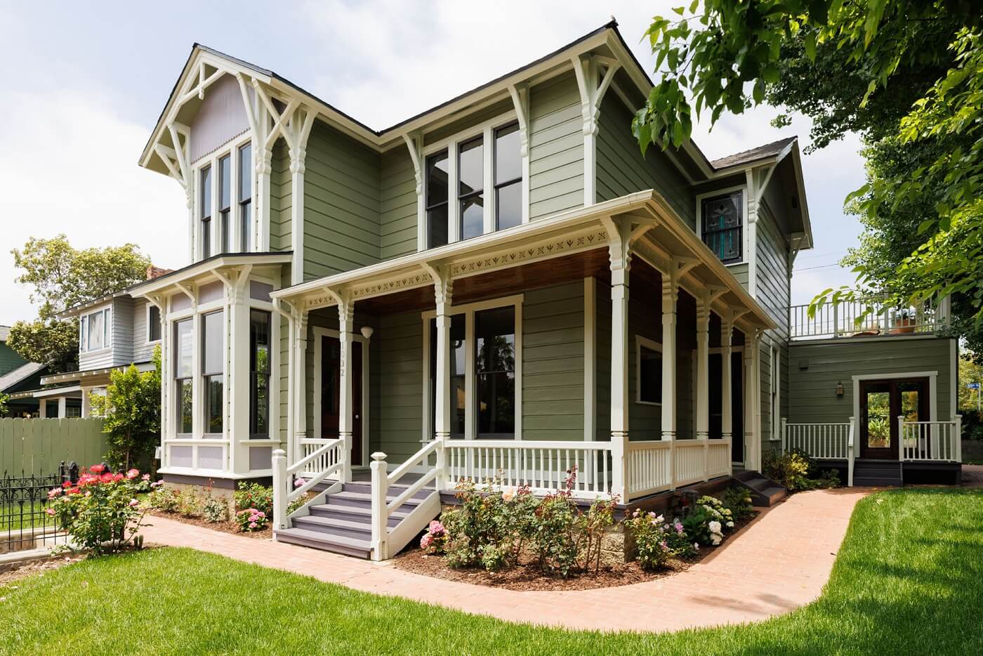 A Carefully Restored Victorian House in Los Angeles 28 victorian-house-los-angeles-olive-green-exterior-nordroom