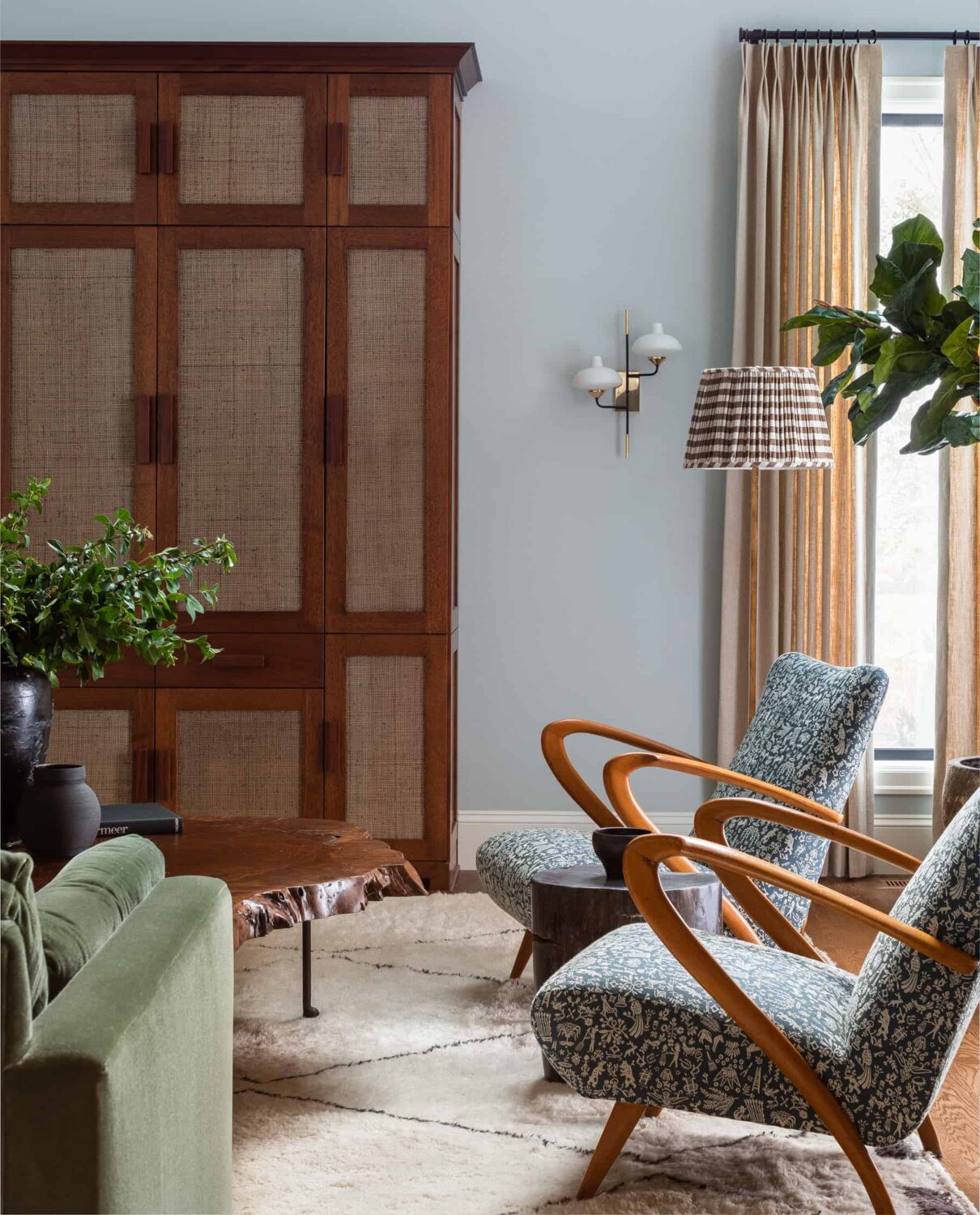 A Warm Family Home on Fox Island 8 Heidi-Caillier-Design-high-end-residential-design-wood-cabinets-vintage-lighting