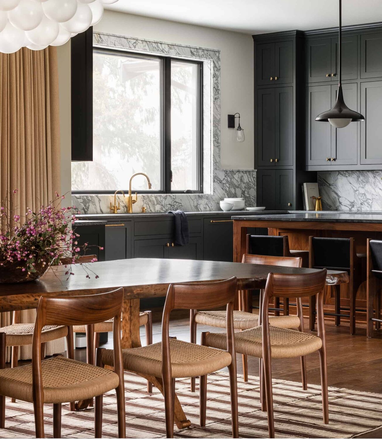 A Warm Family Home on Fox Island 5 Heidi-Caillier-Design-luxury-interior-designer-dark-kitchen-marble-window