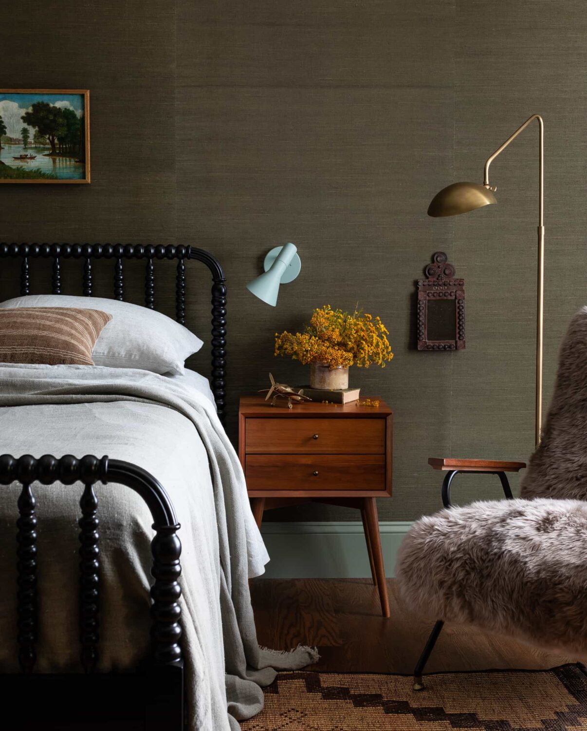 A Warm Family Home on Fox Island 24 Heidi-Caillier-Design-luxury-interior-designer-kids-bedroom-dark-moody