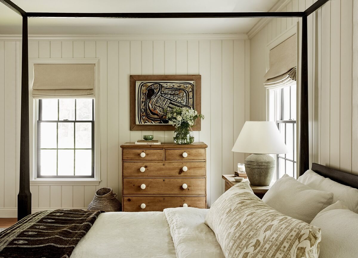 A Bedford Colonial Decorated in Warm Neutrals 9 canopy-bed-master-bedroom-nordroom